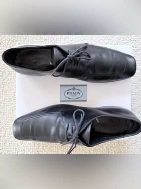 Prada | Black Leather Lace-Up Oxfords